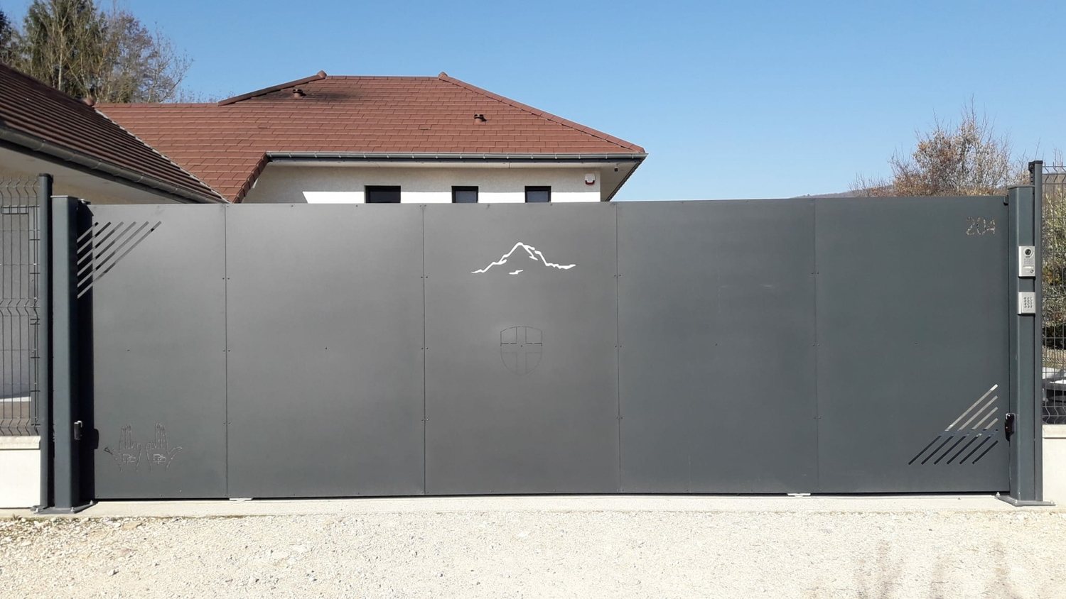 Moteur de portail coulissant Ateliers Ejarque moteur ARES VELOCE de la marque BFT